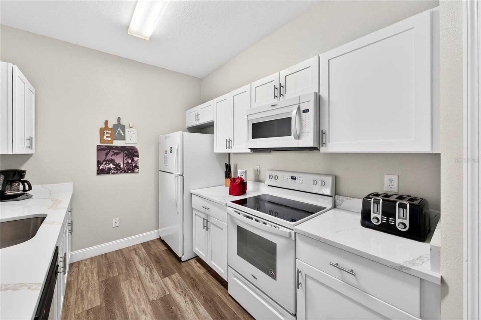 Image 9 of 51 For 8100 Princess Palm Lane 201