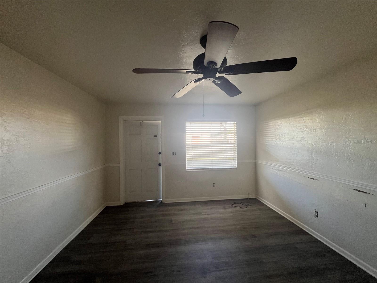 Image 4 of 10 For 1068 Orienta Avenue