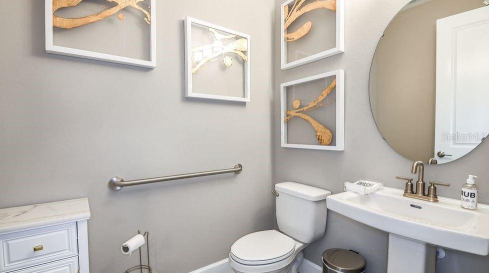 Image 11 of 27 For 664 Junonia Boulevard