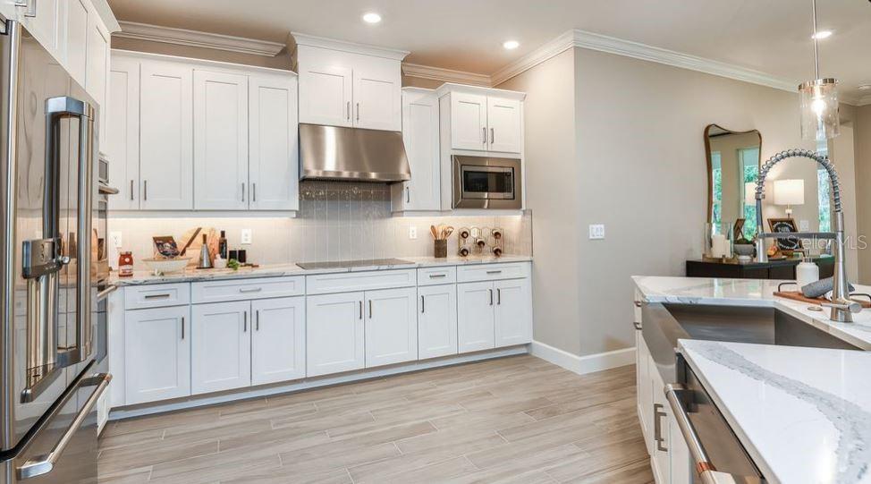 Image 17 of 27 For 664 Junonia Boulevard