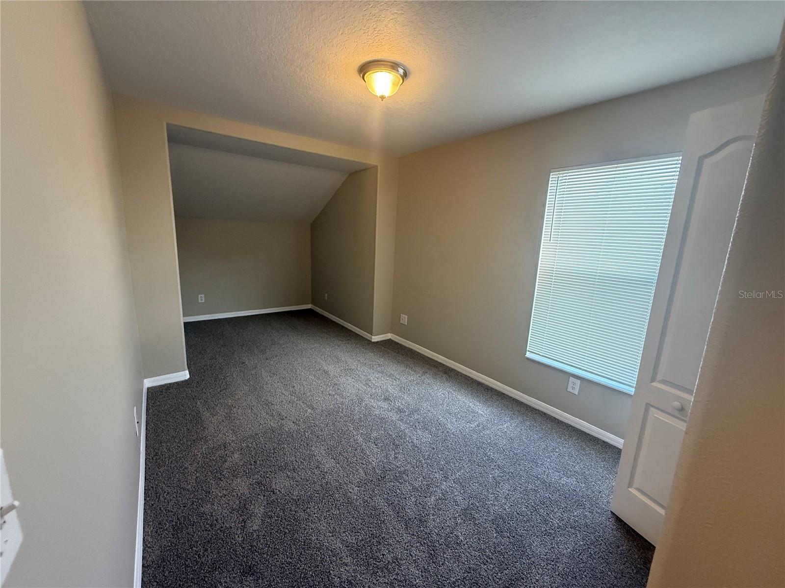 Image 8 of 22 For 8557 Deer Chase Drive