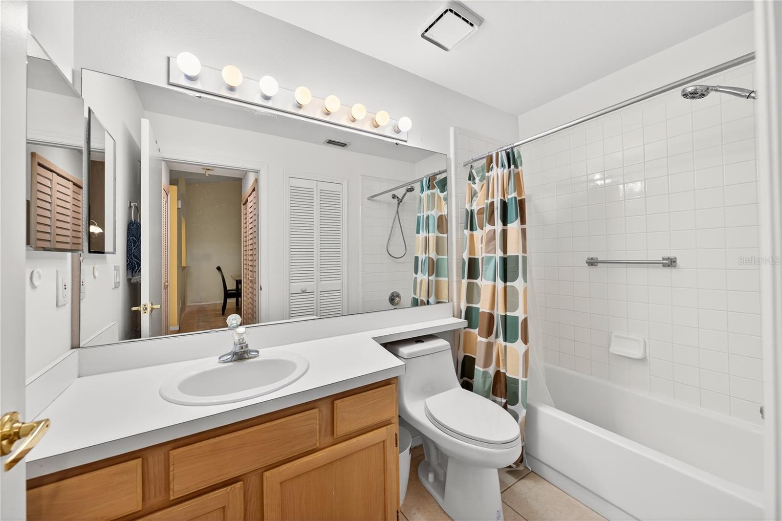 Image 30 of 36 For 13917 Timberland Drive 201