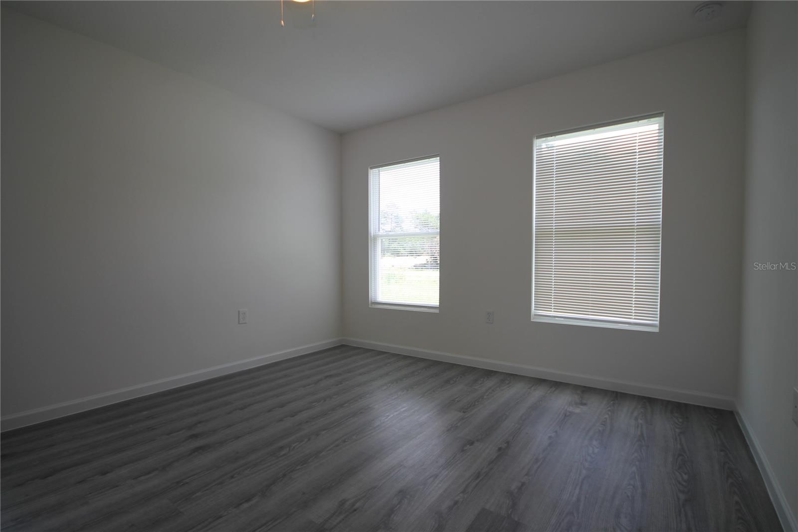 Image 7 of 18 For 15688 37th Avenue