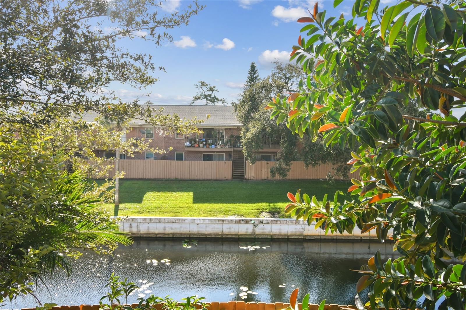 Image 28 of 43 For 306 Georgetown Dr 306