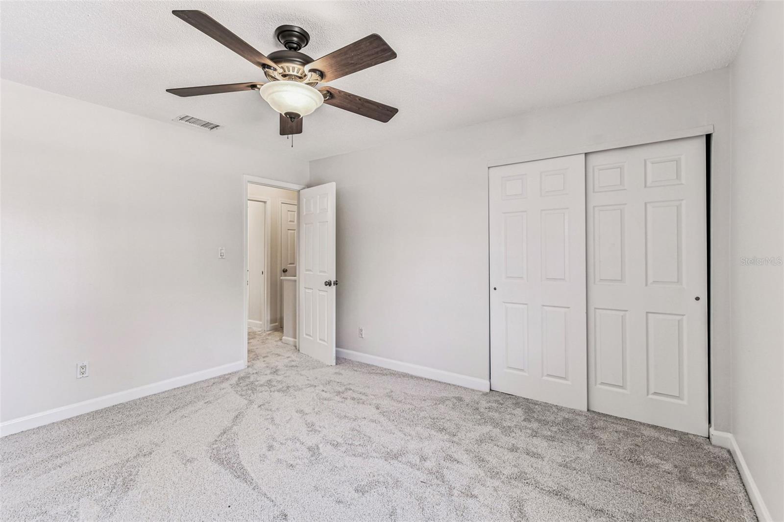 Image 33 of 43 For 306 Georgetown Dr 306