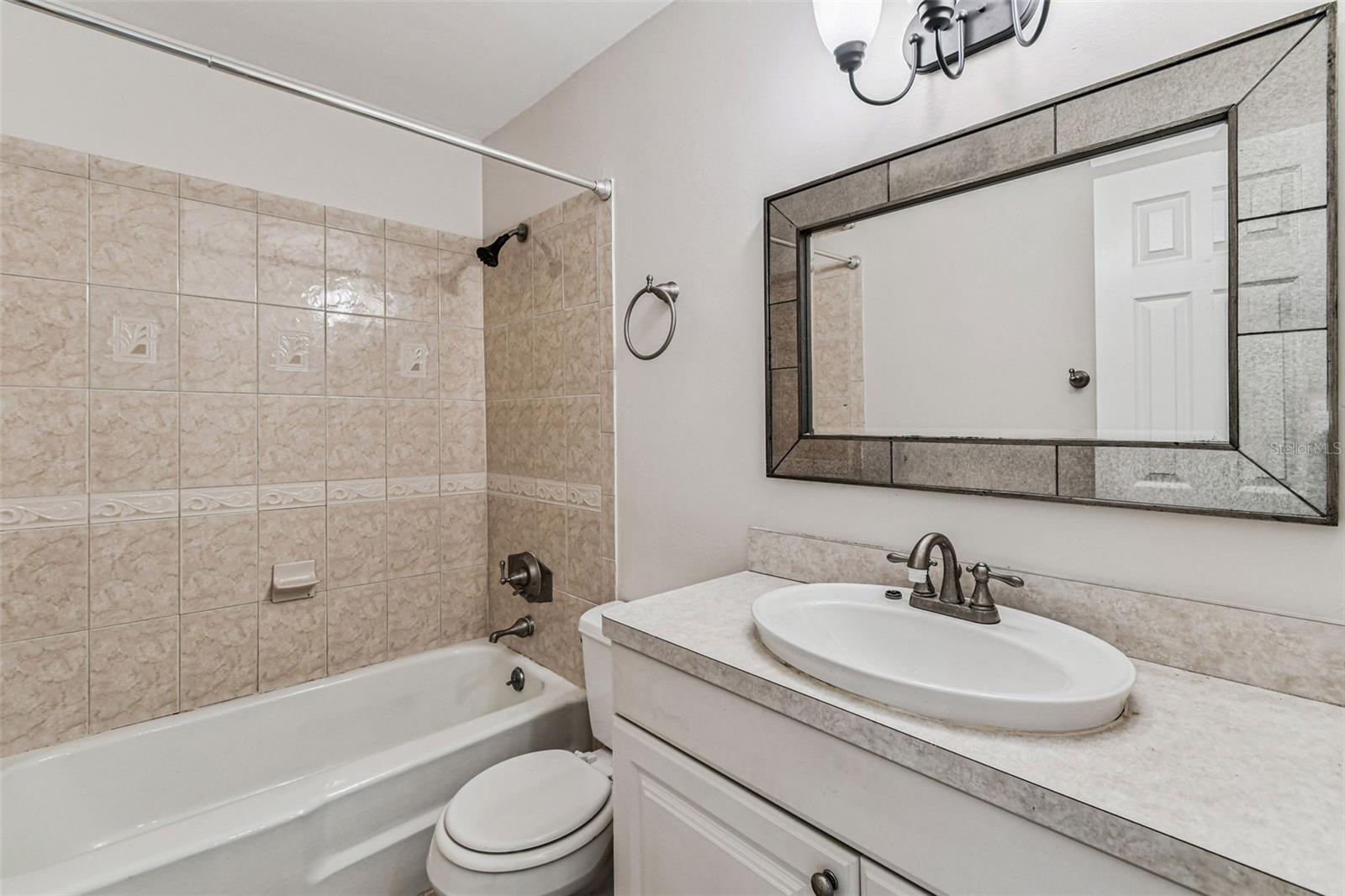 Image 36 of 43 For 306 Georgetown Dr 306