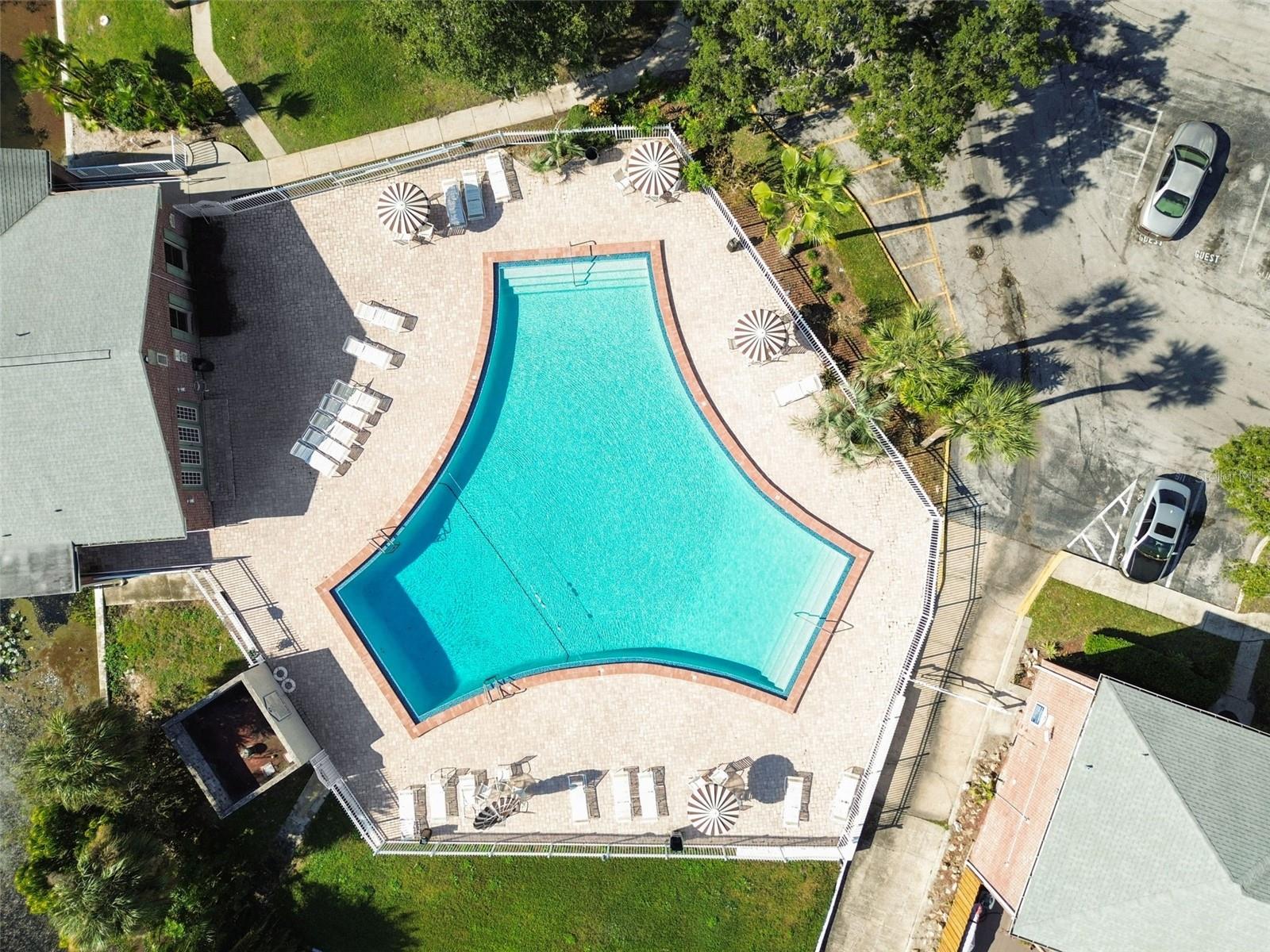 Image 40 of 43 For 306 Georgetown Dr 306