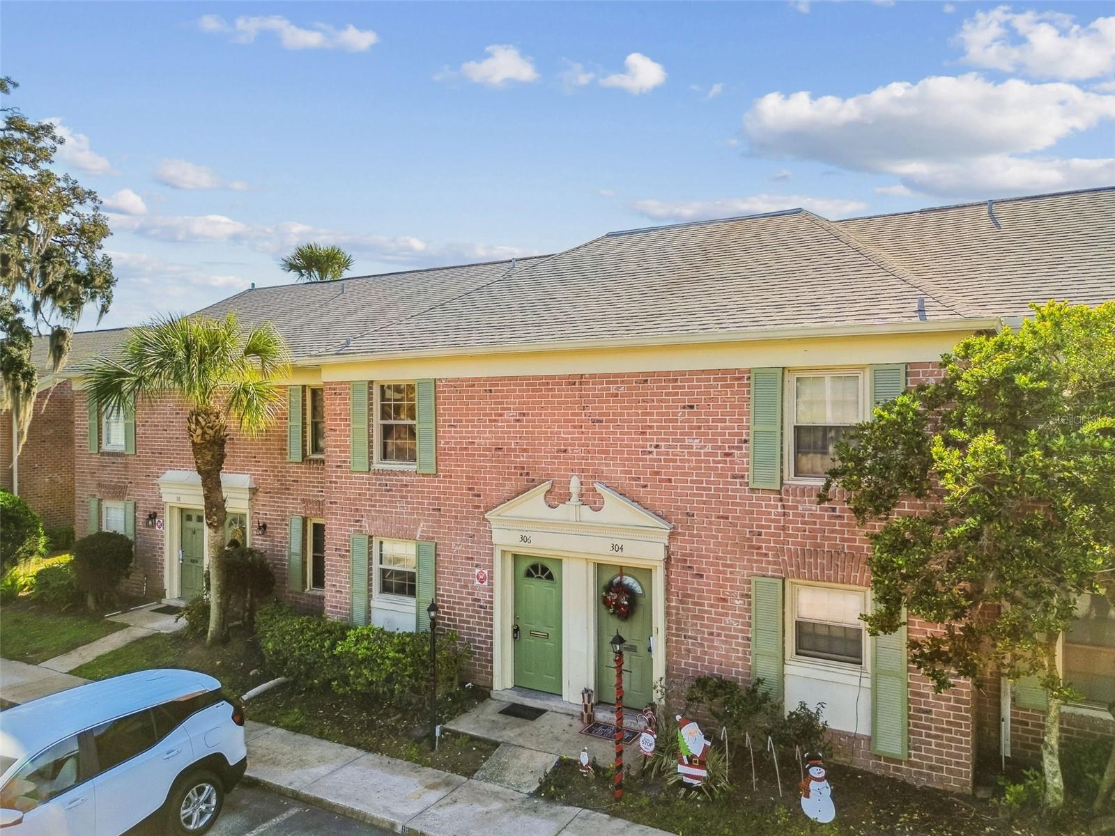 Image 6 of 43 For 306 Georgetown Dr 306