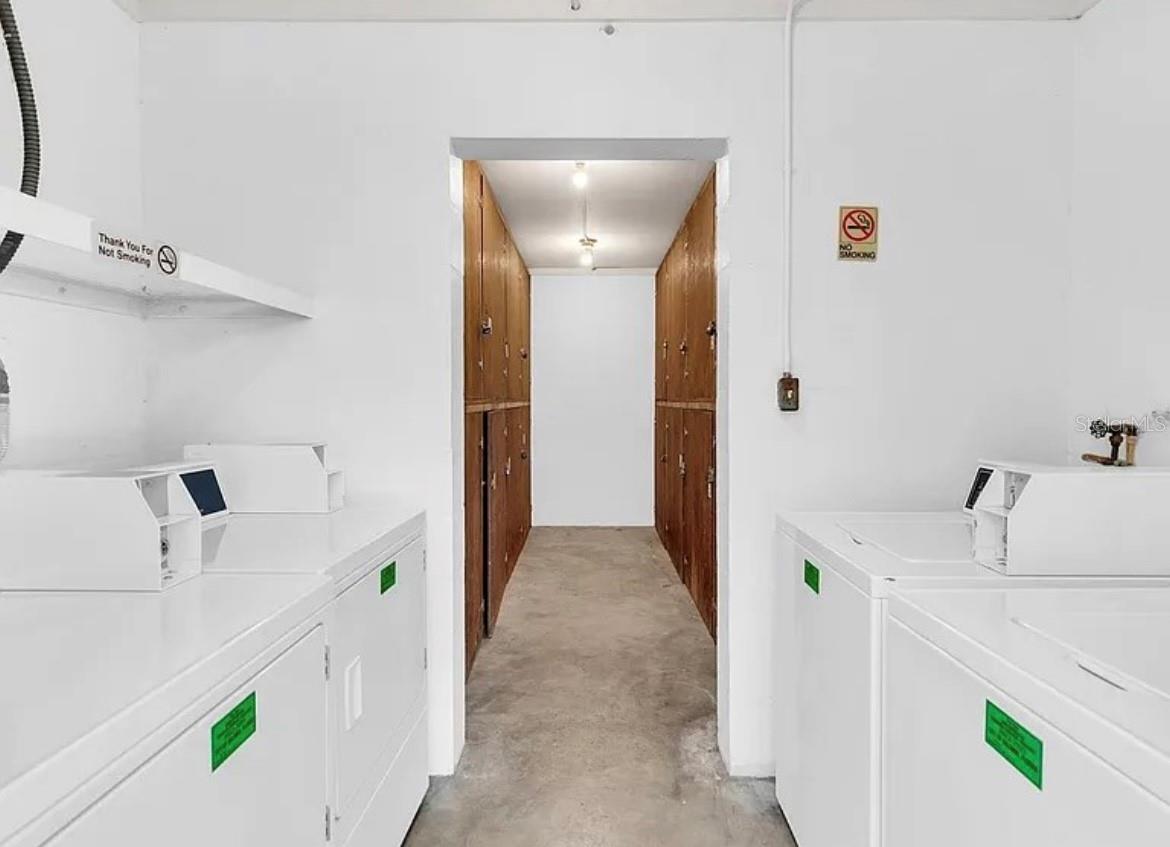 Image 10 of 13 For 1014 South Street 16