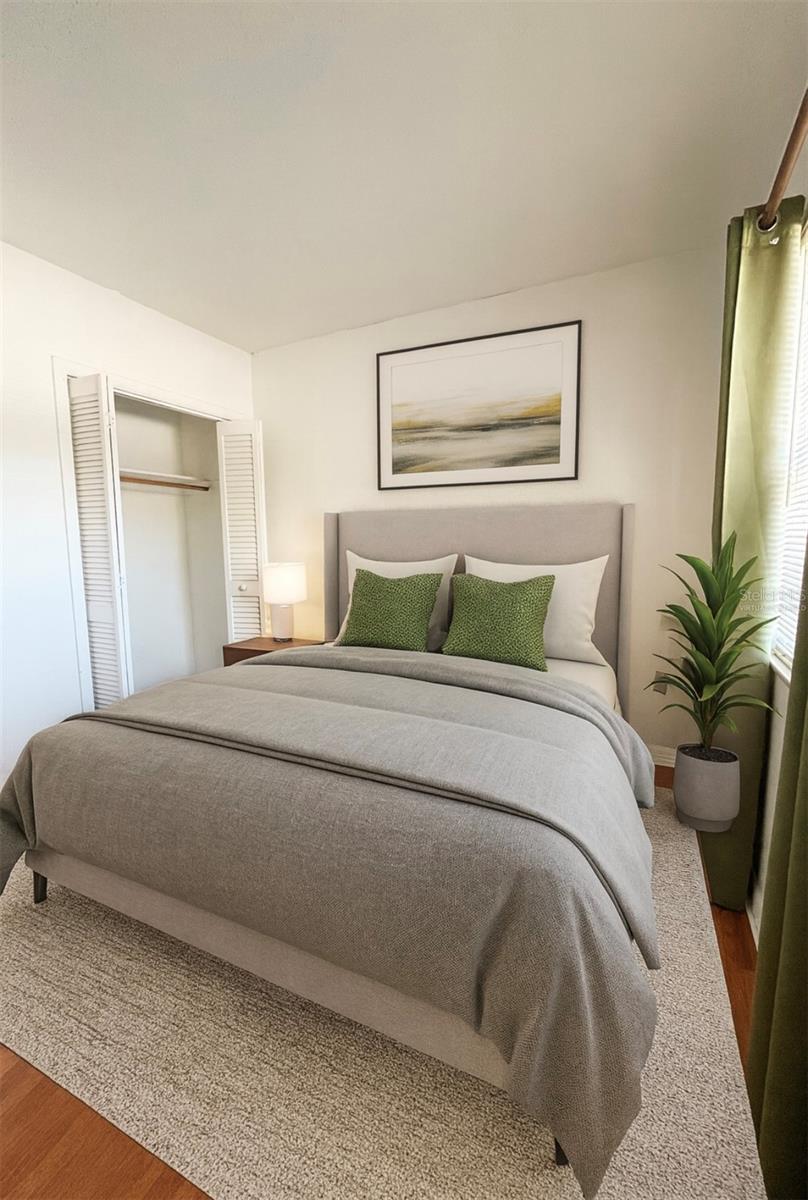 Image 5 of 13 For 1014 South Street 16