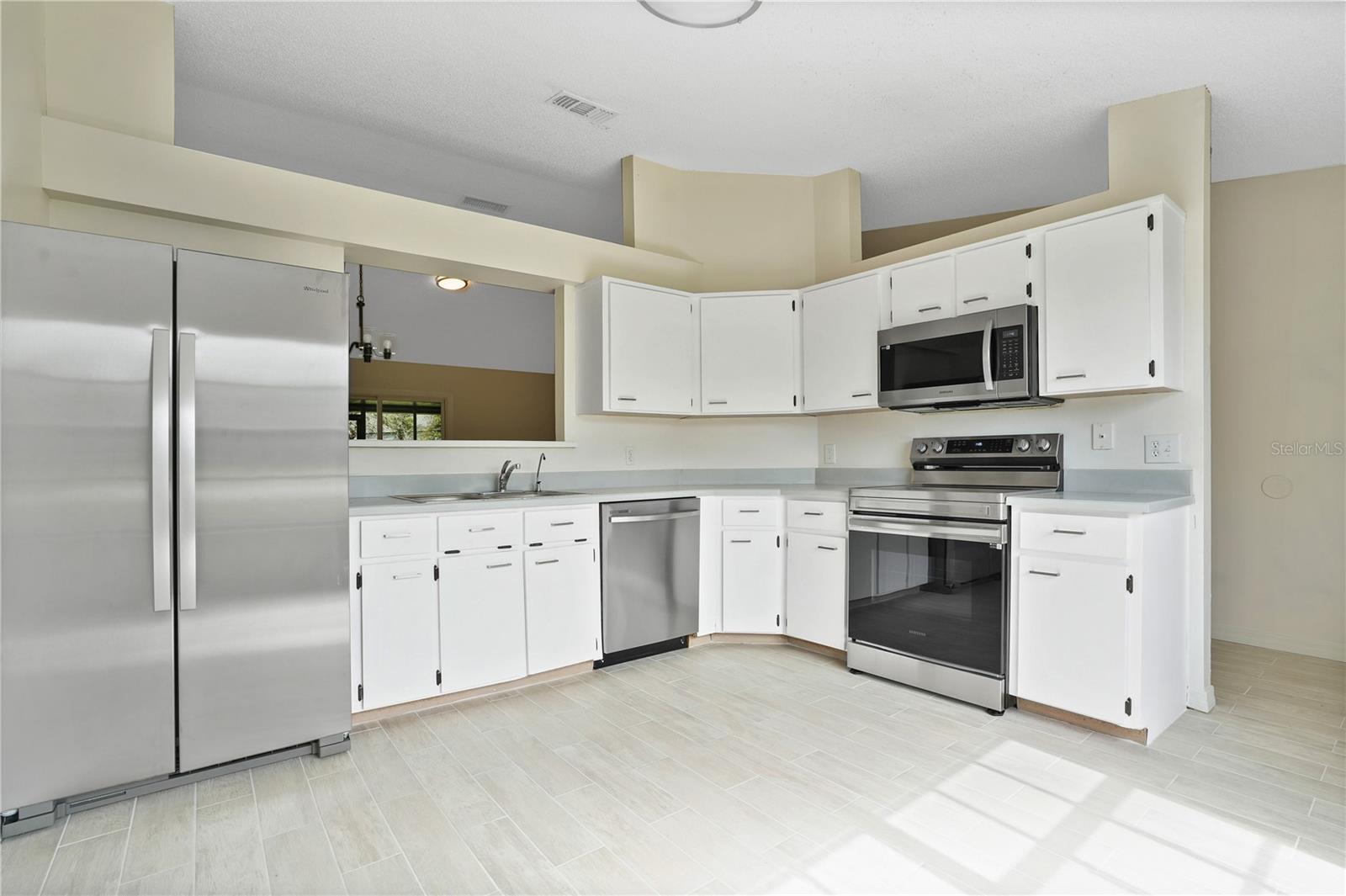 Image 10 of 22 For 617 4th Avenue