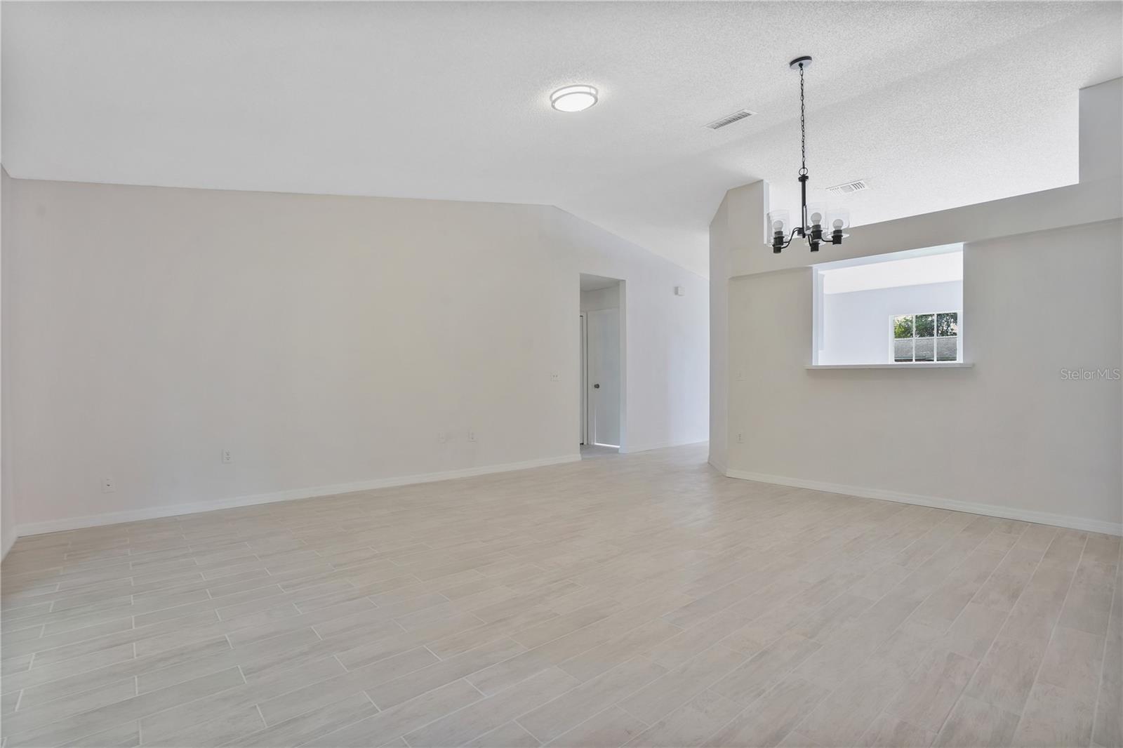 Image 11 of 22 For 617 4th Avenue