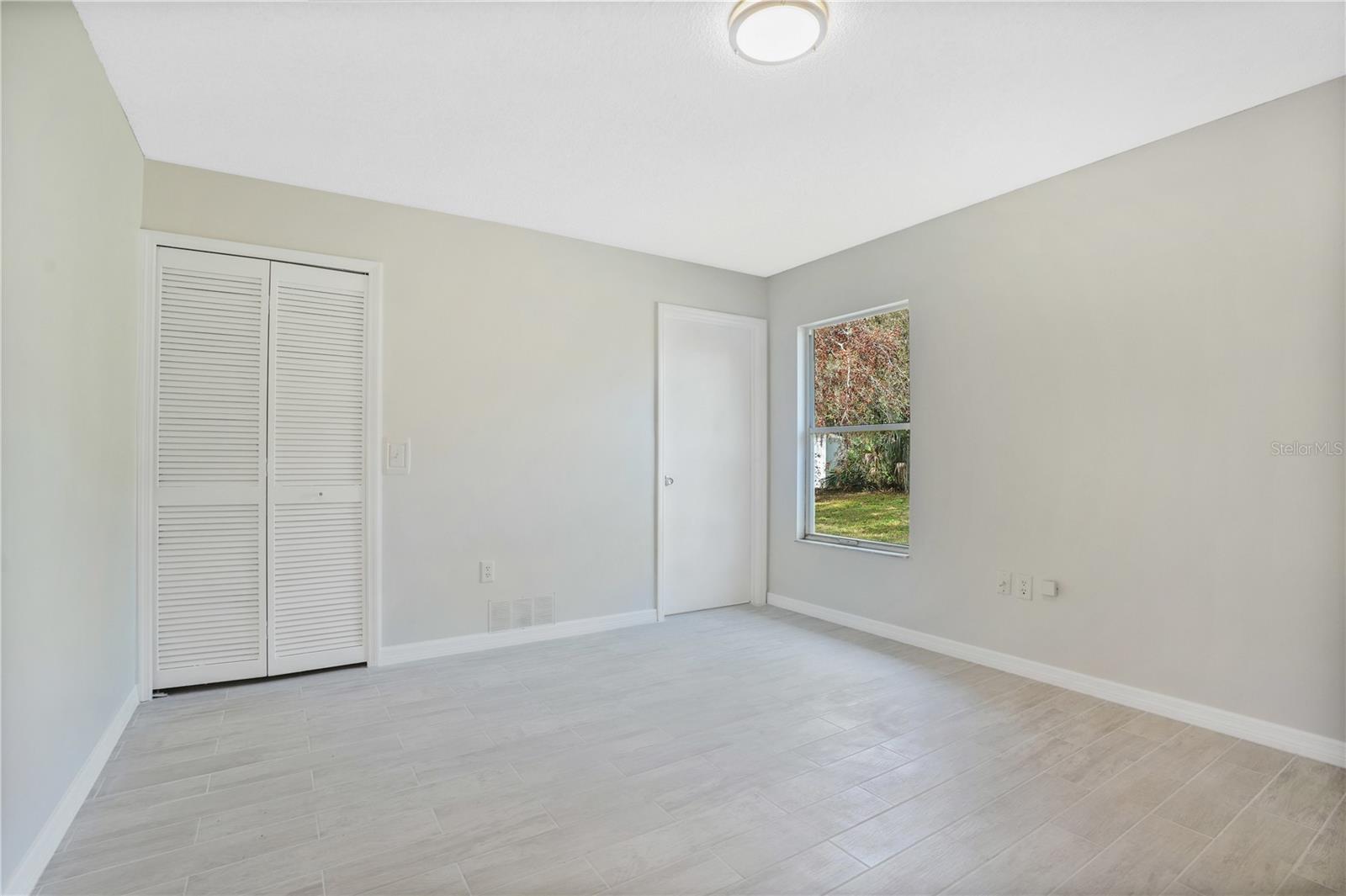 Image 12 of 22 For 617 4th Avenue