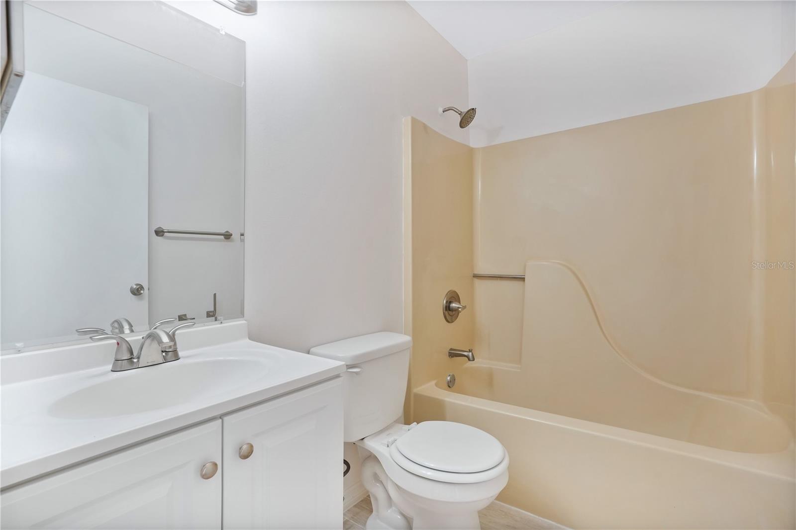 Image 16 of 22 For 617 4th Avenue