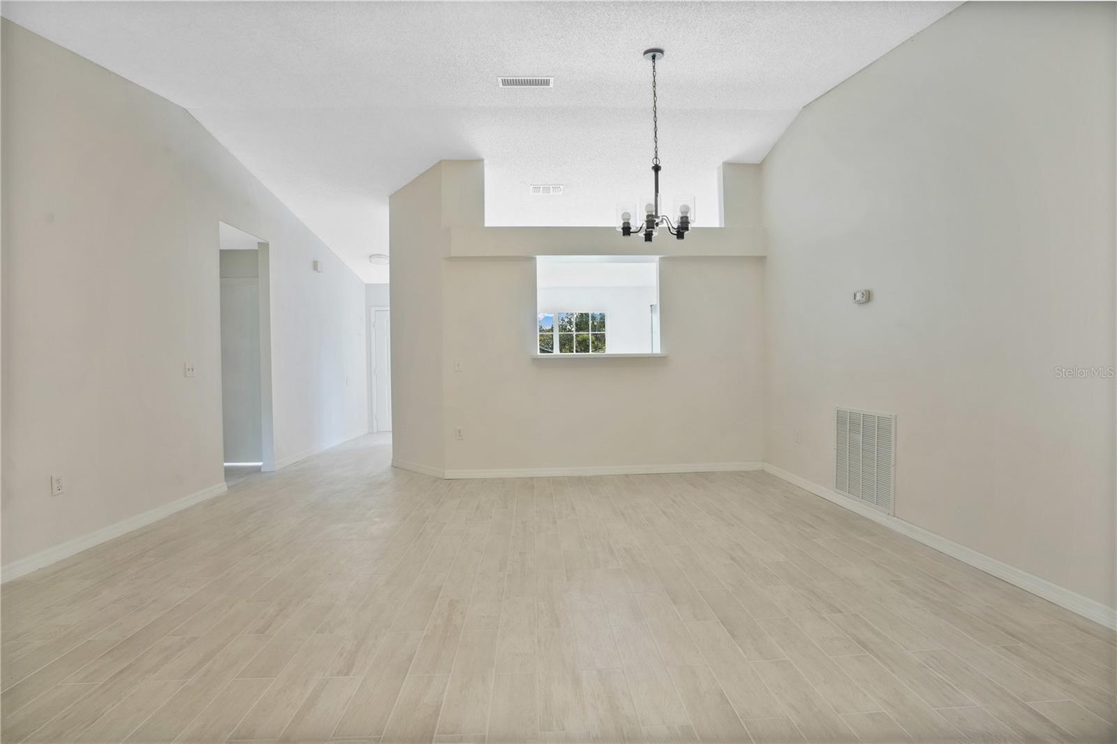 Image 3 of 22 For 617 4th Avenue