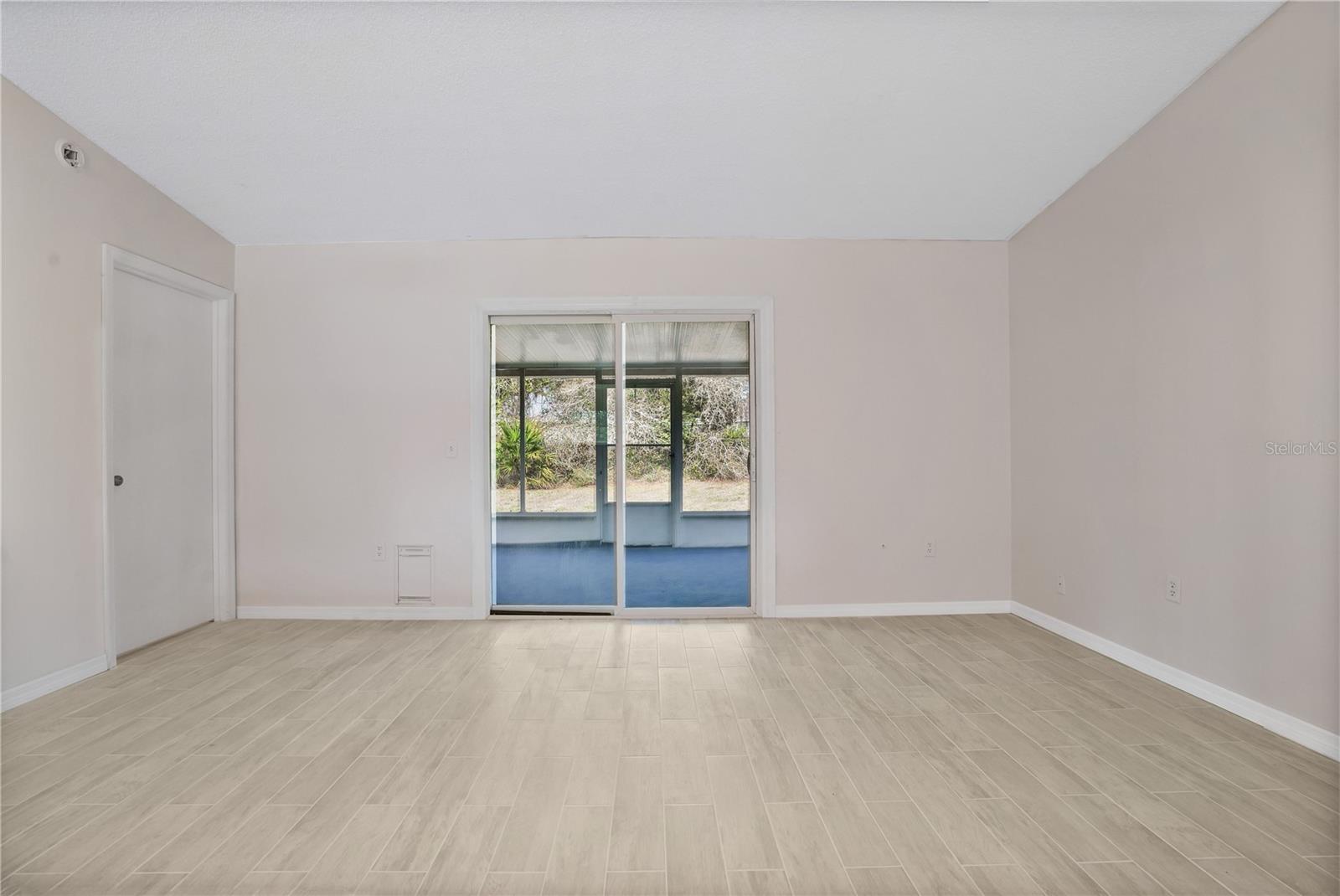 Image 4 of 22 For 617 4th Avenue