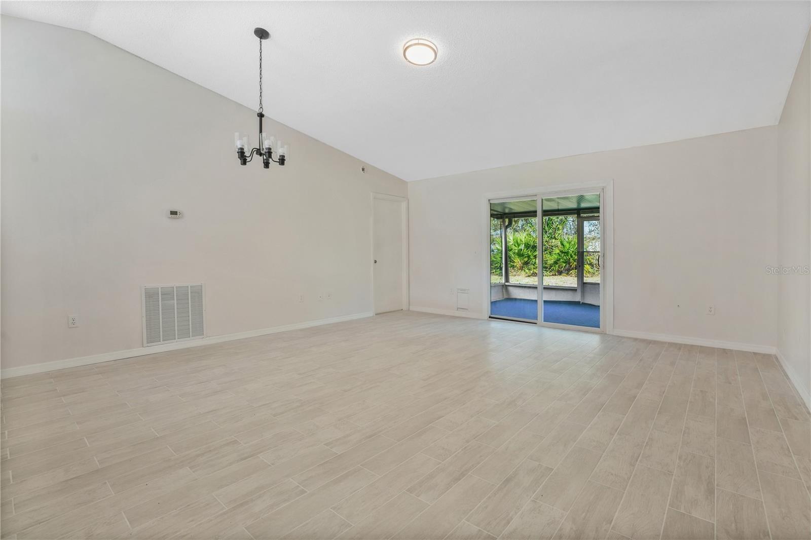 Image 6 of 22 For 617 4th Avenue