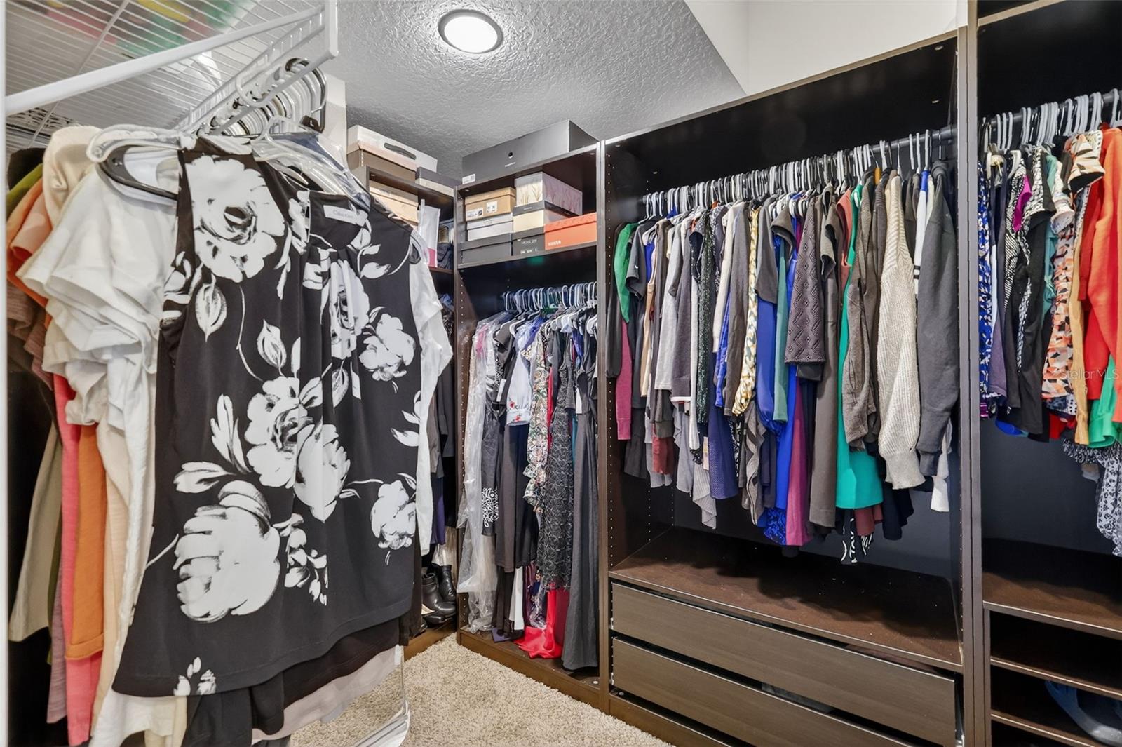 Image 16 of 45 For 14282 Creekbed Circle