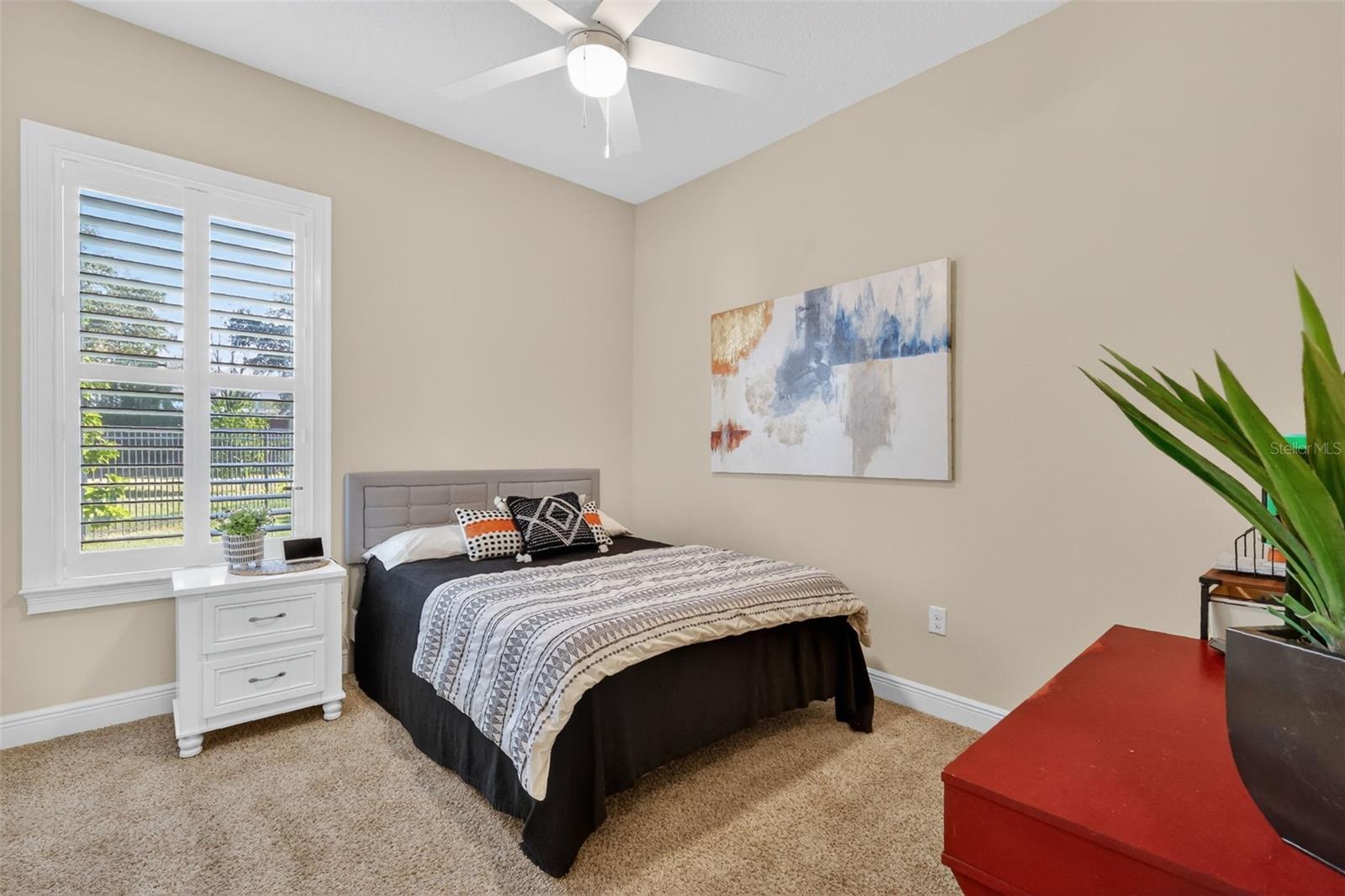 Image 32 of 45 For 14282 Creekbed Circle