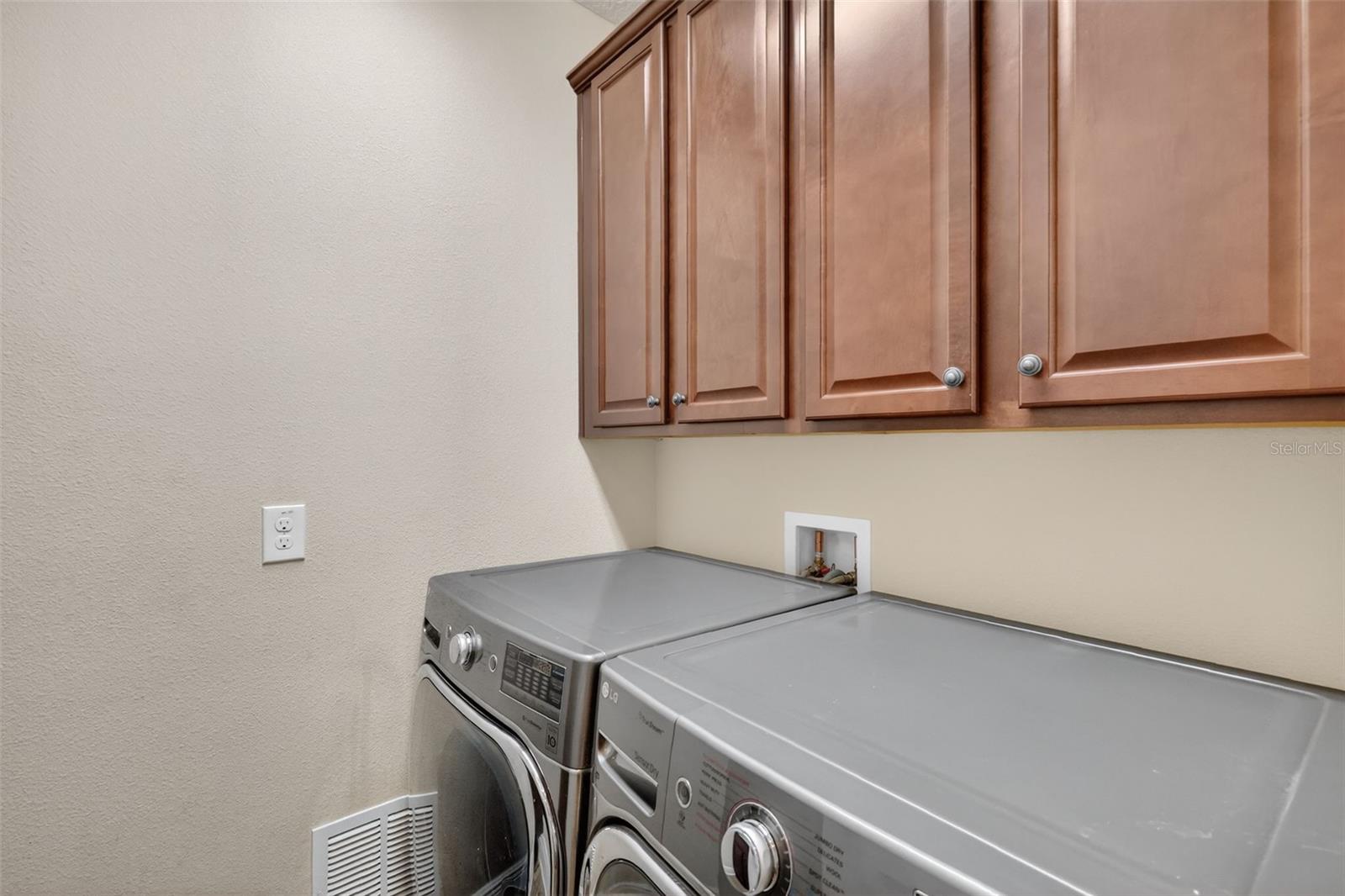 Image 38 of 45 For 14282 Creekbed Circle