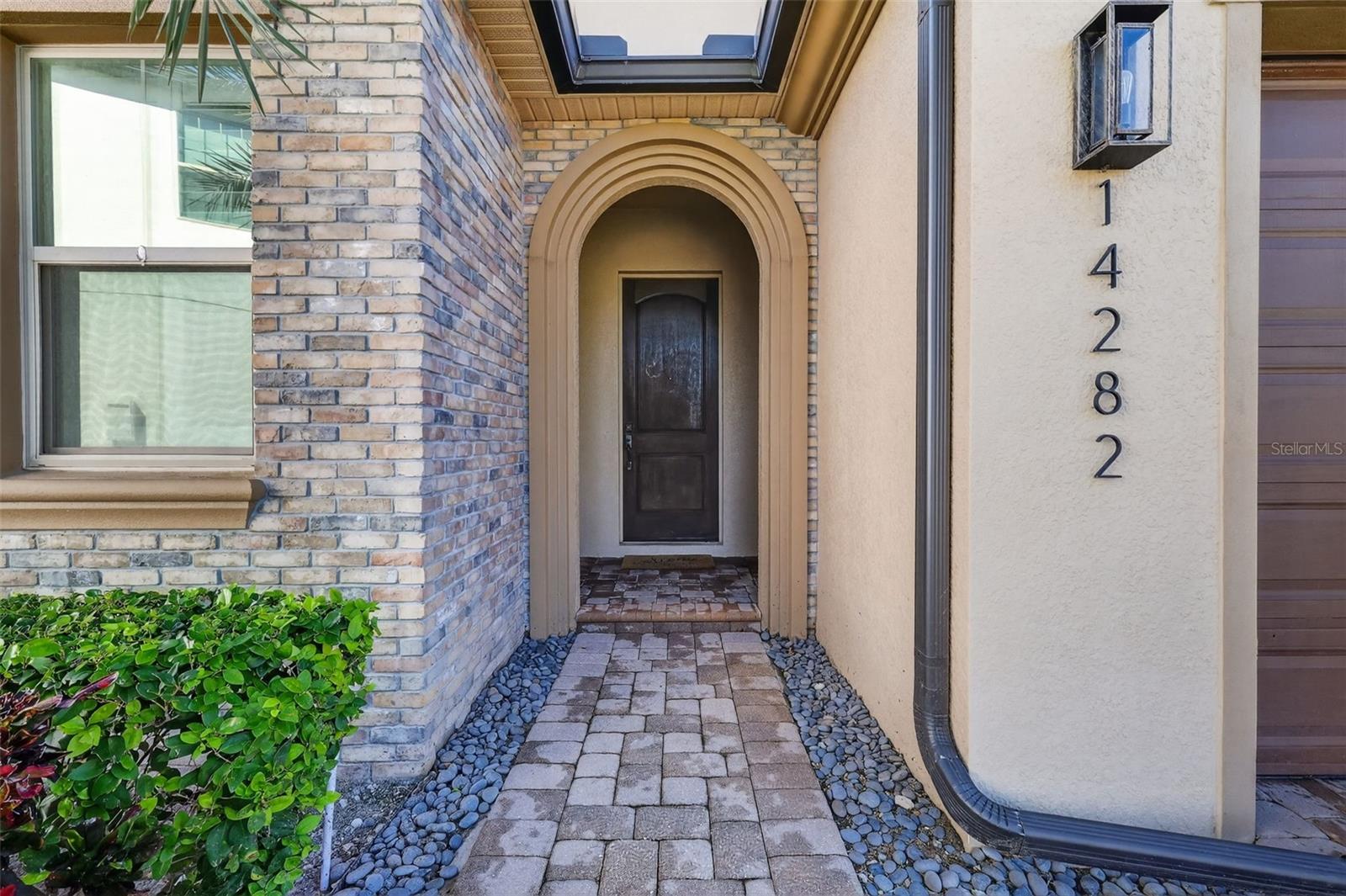 Image 4 of 45 For 14282 Creekbed Circle