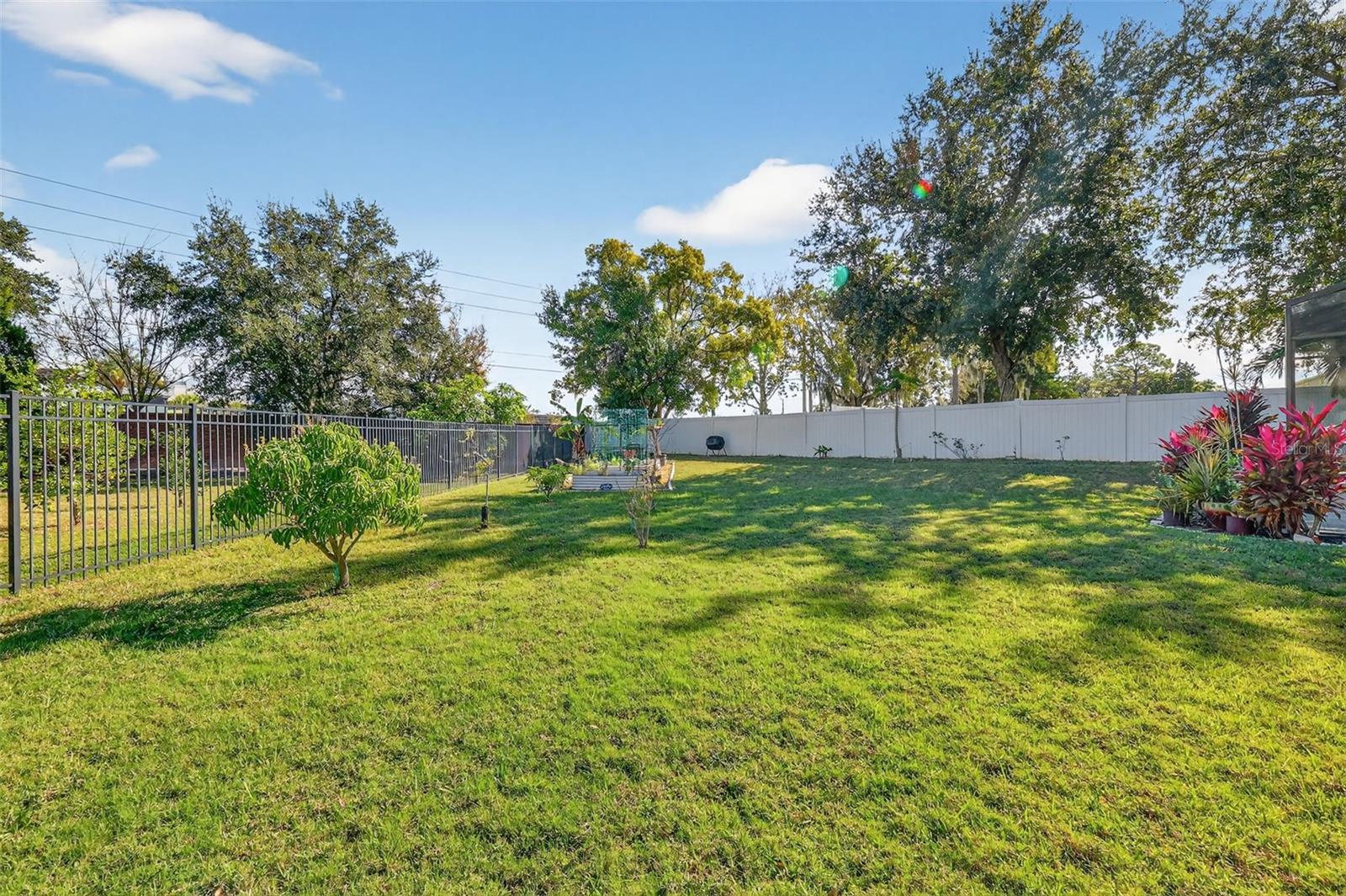 Image 42 of 45 For 14282 Creekbed Circle