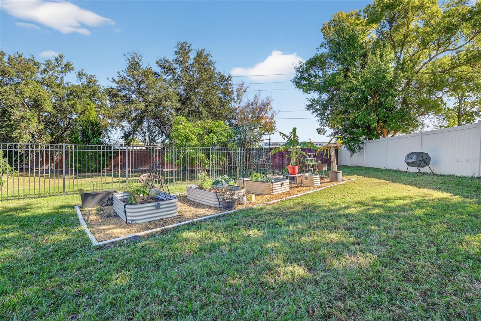 Image 43 of 45 For 14282 Creekbed Circle