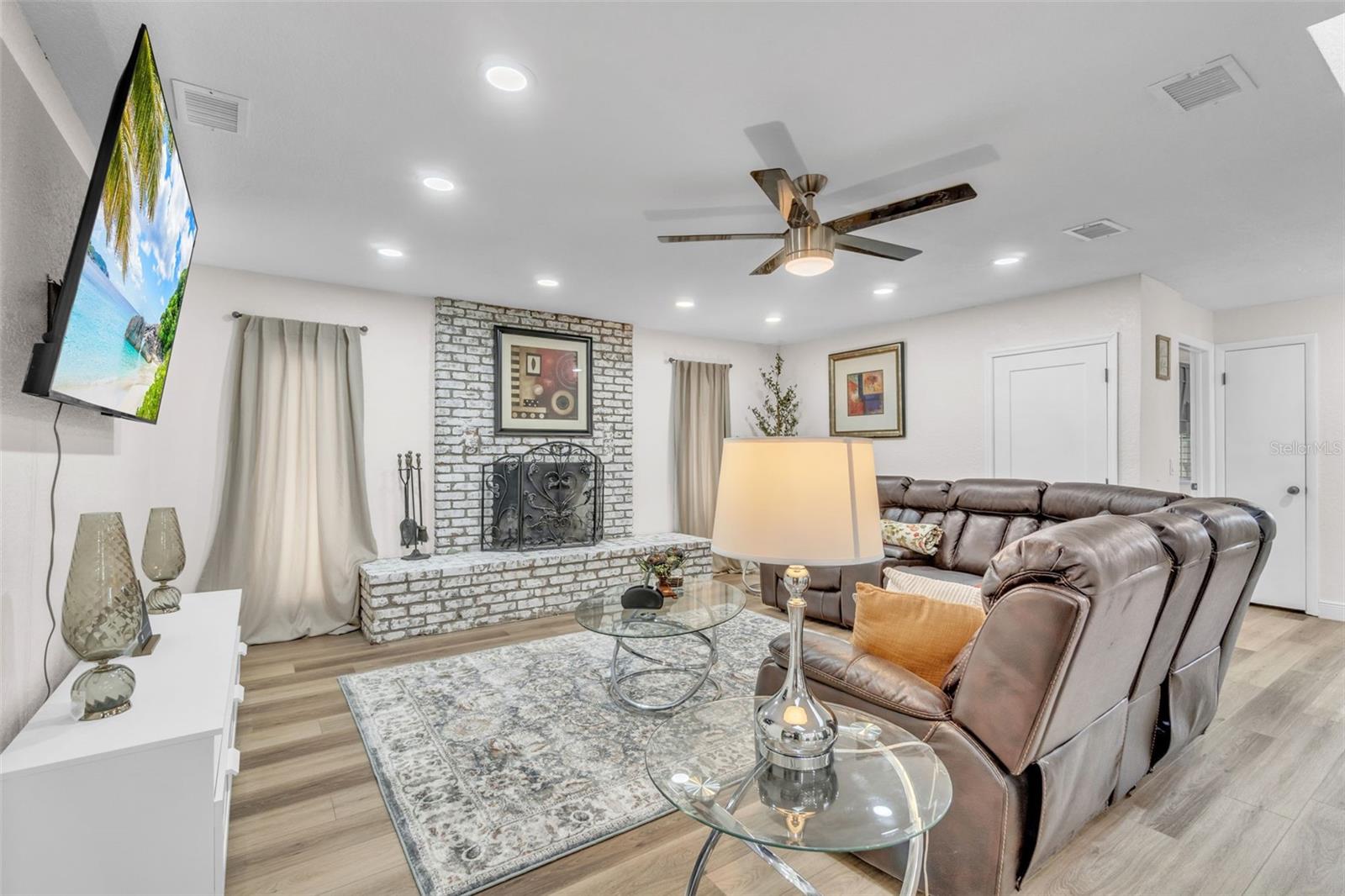 Image 10 of 45 For 102 Old Hickory Court