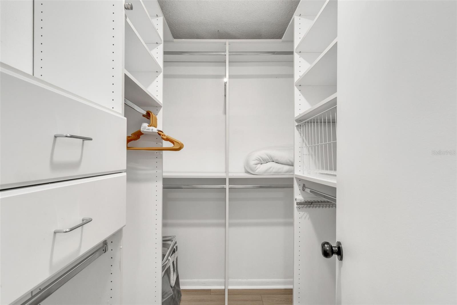 Image 30 of 45 For 102 Old Hickory Court