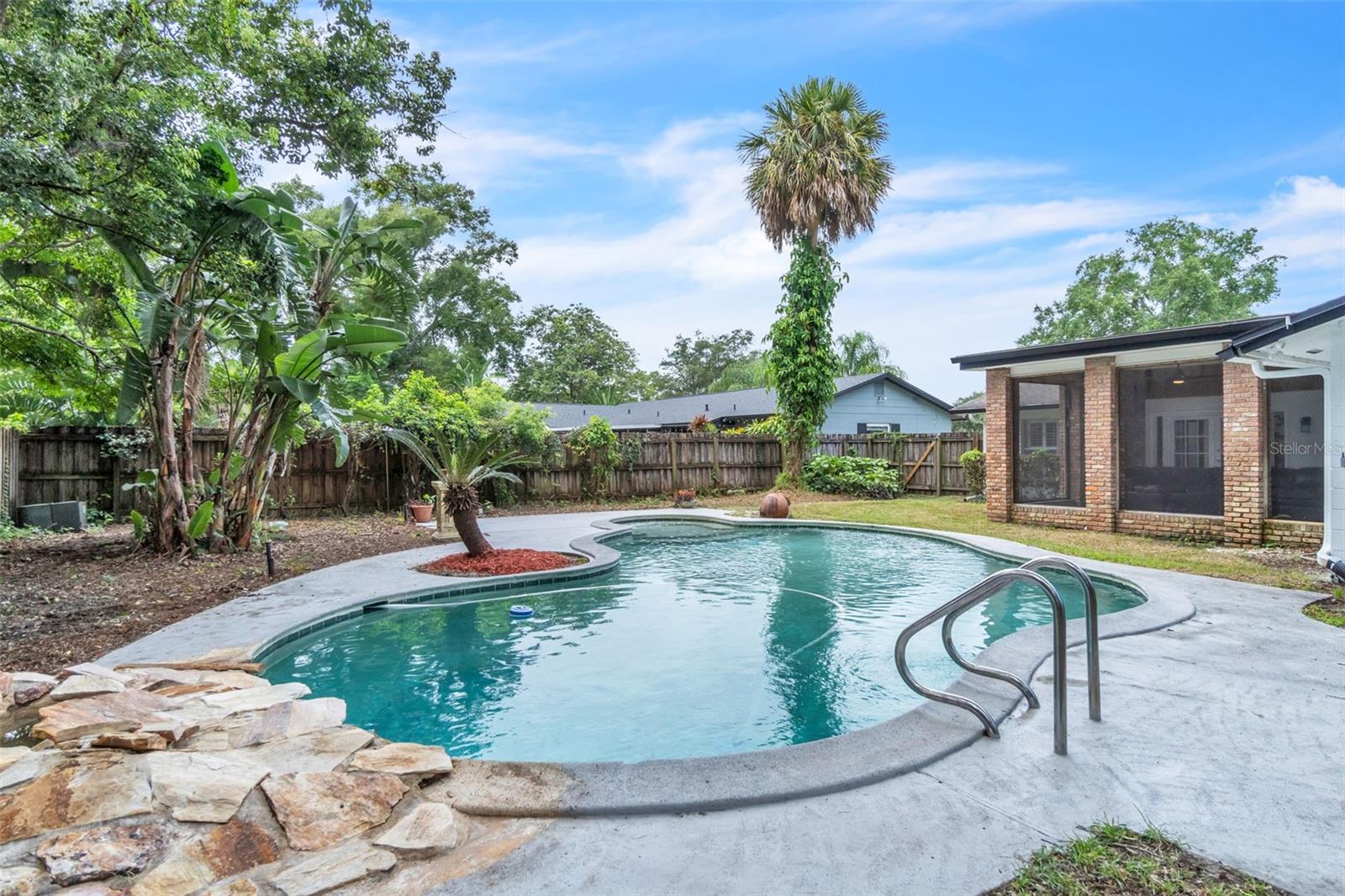 Image 42 of 45 For 102 Old Hickory Court