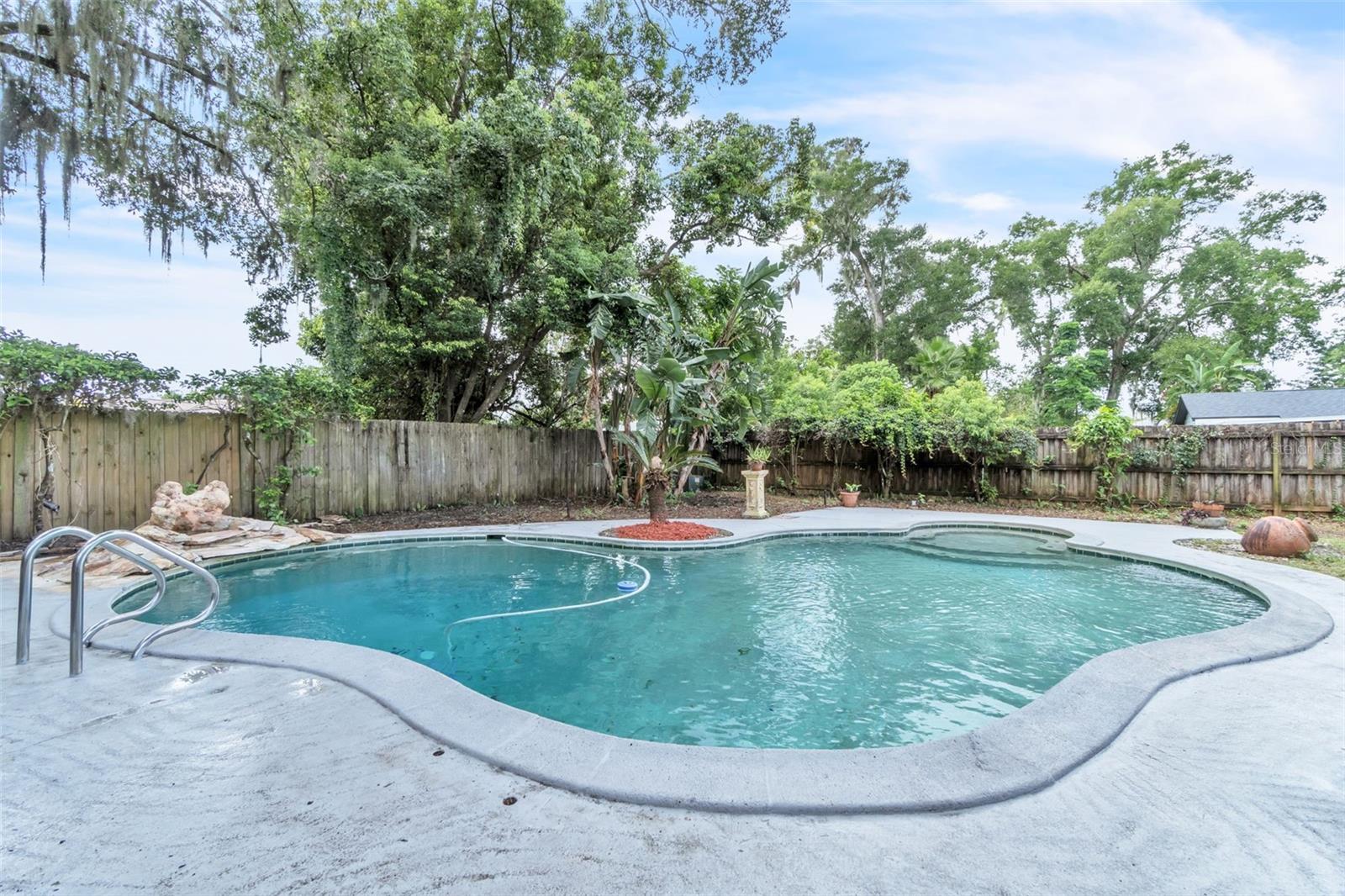 Image 43 of 45 For 102 Old Hickory Court