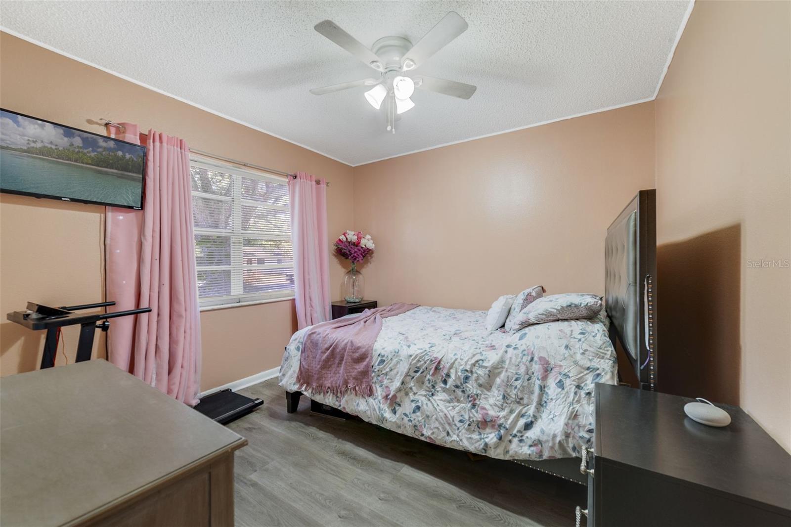 Image 10 of 13 For 3215 Troy Avenue