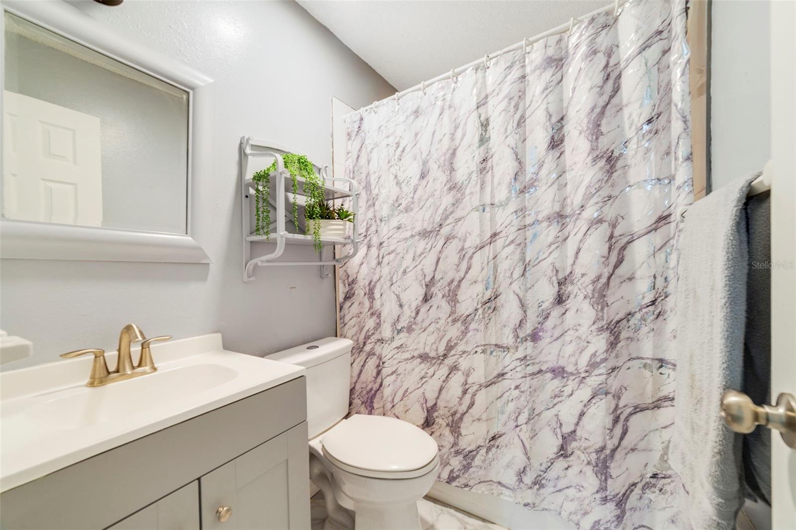 Image 11 of 13 For 3215 Troy Avenue