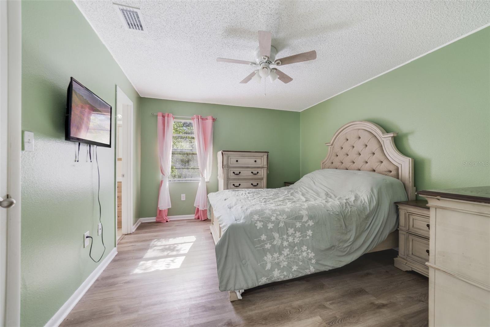 Image 8 of 13 For 3215 Troy Avenue