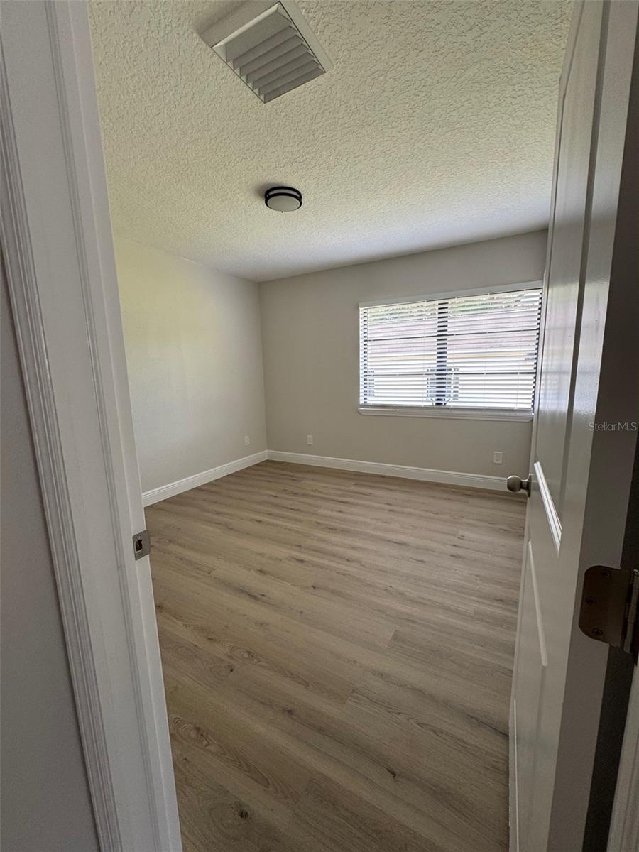 Image 15 of 30 For 306 Crevasse Street