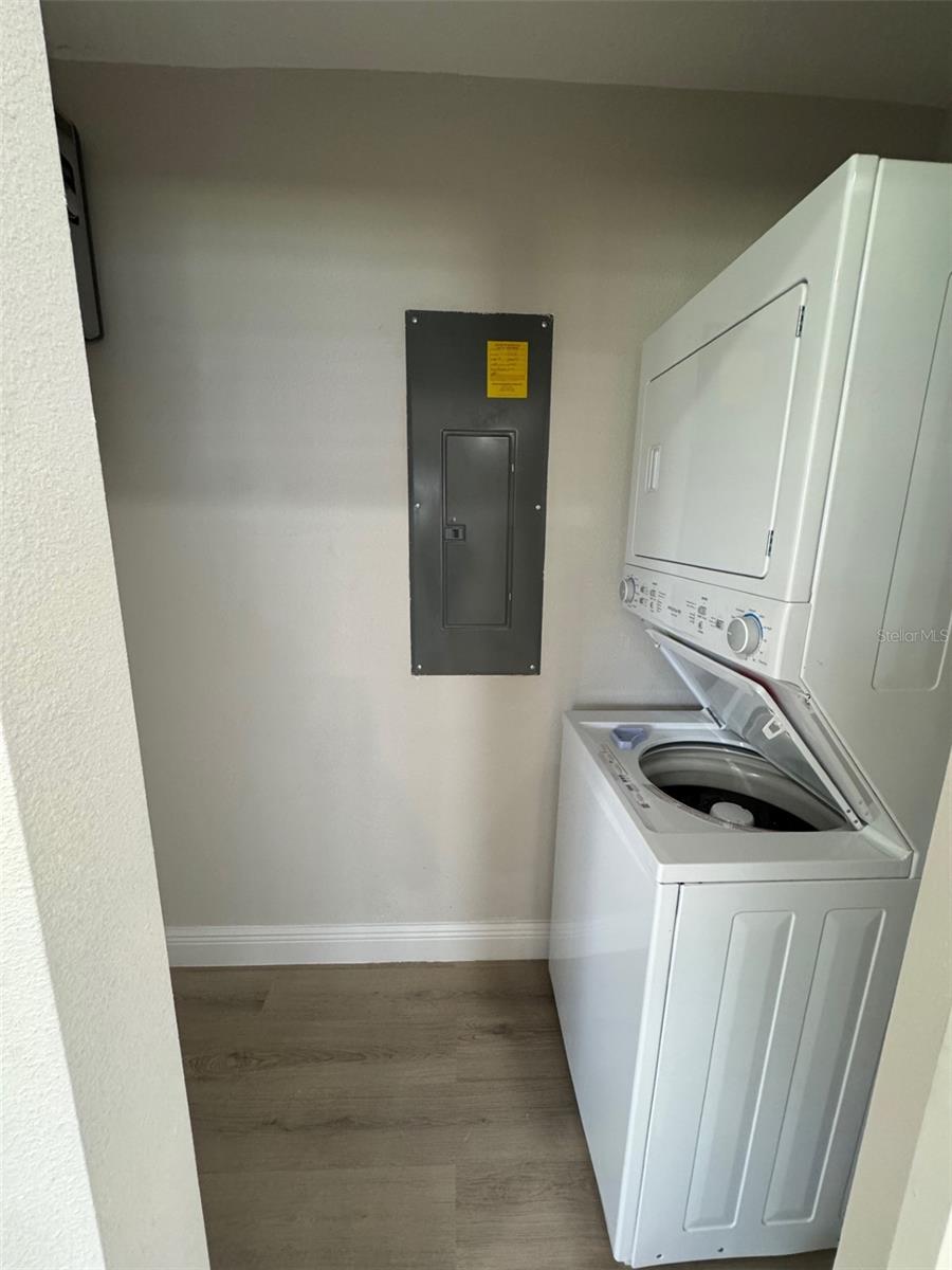 Image 27 of 30 For 306 Crevasse Street