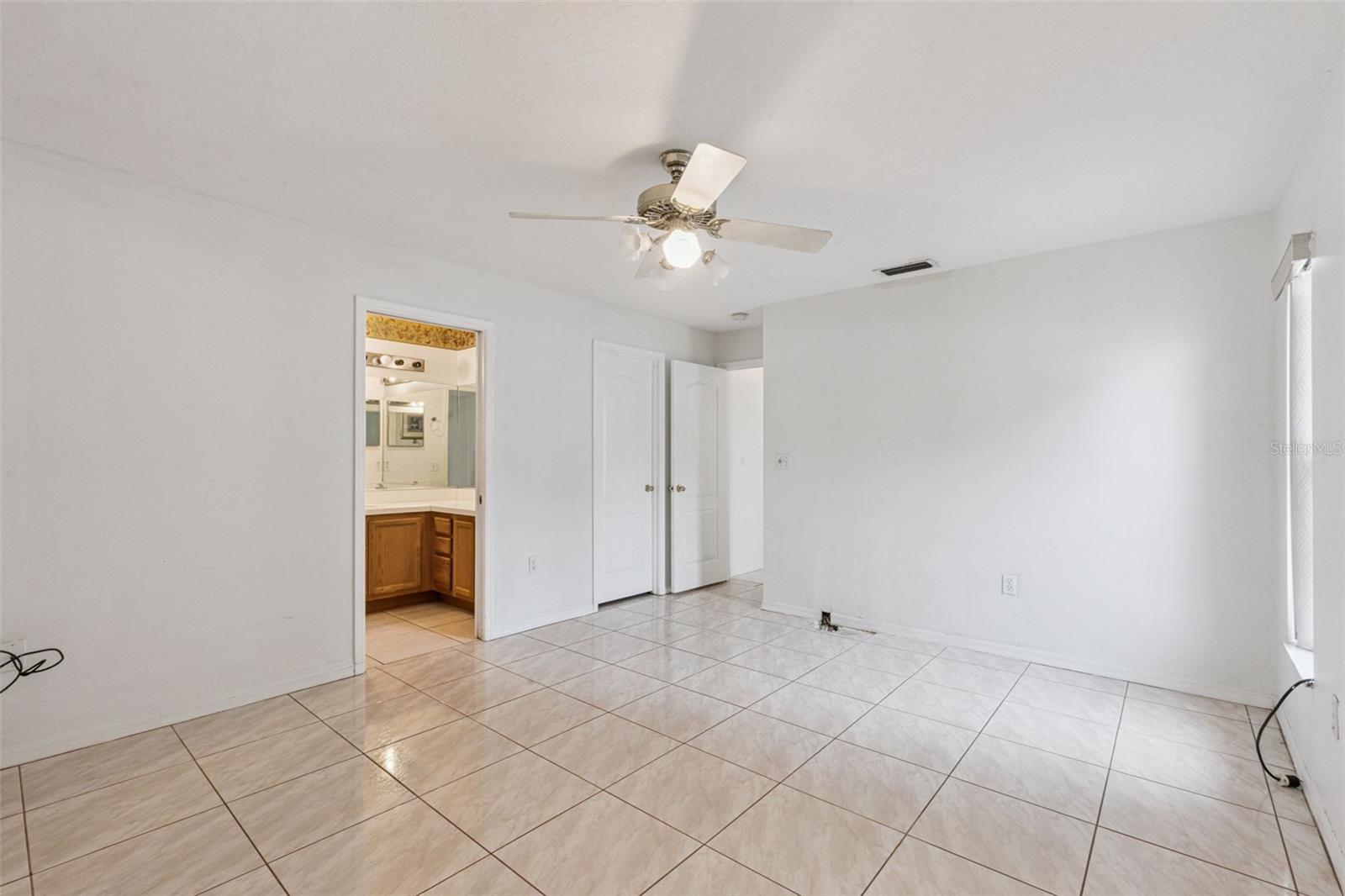 Image 11 of 38 For 2907 Oak Run Boulevard