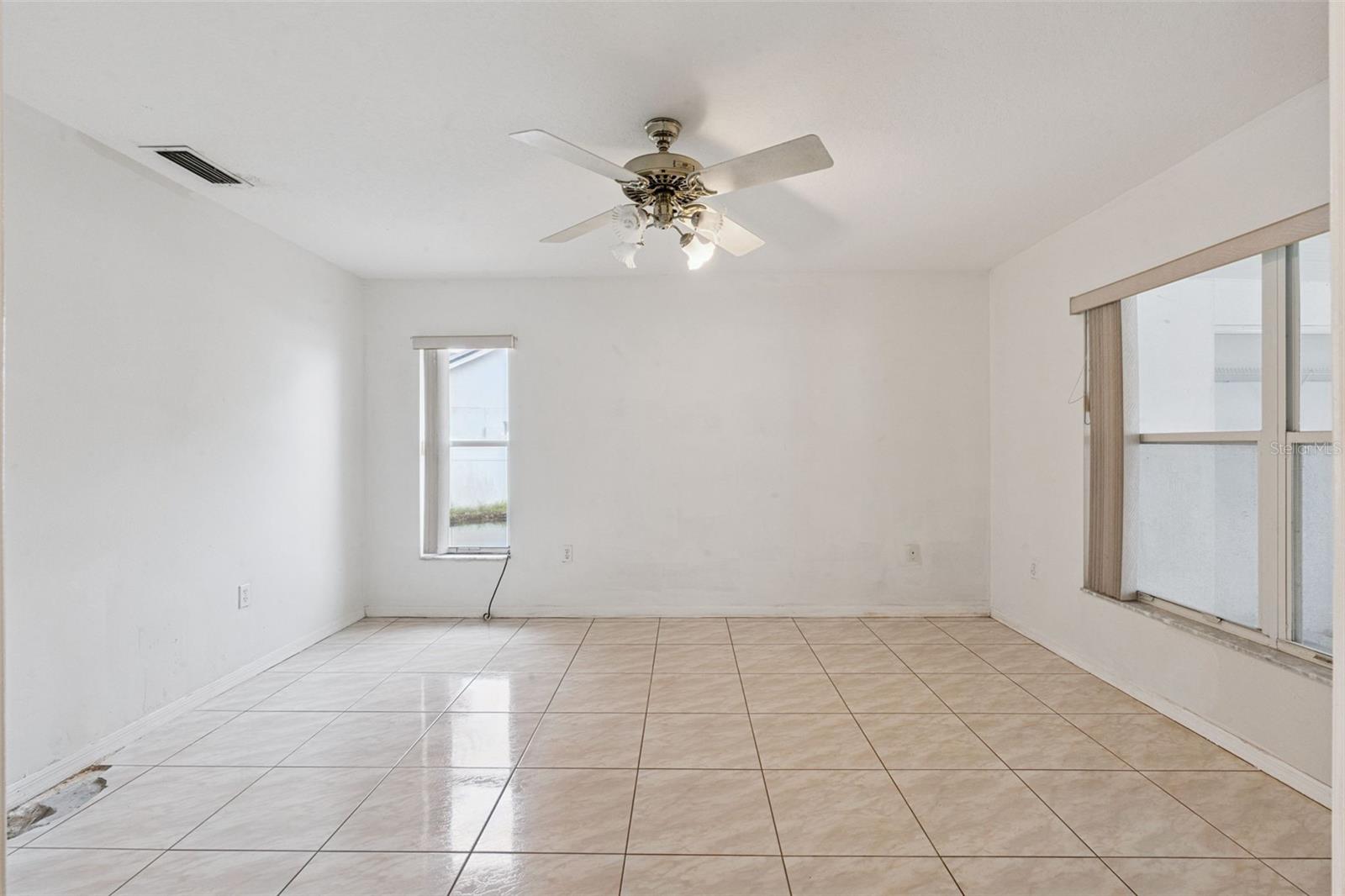 Image 12 of 38 For 2907 Oak Run Boulevard