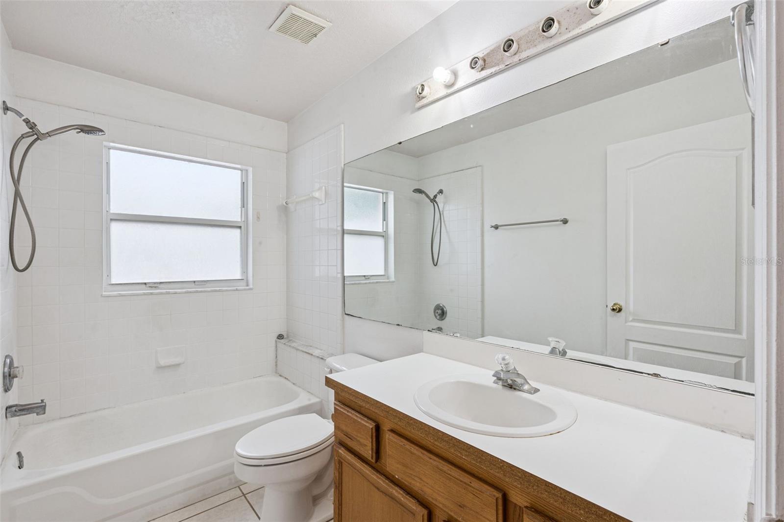 Image 19 of 38 For 2907 Oak Run Boulevard