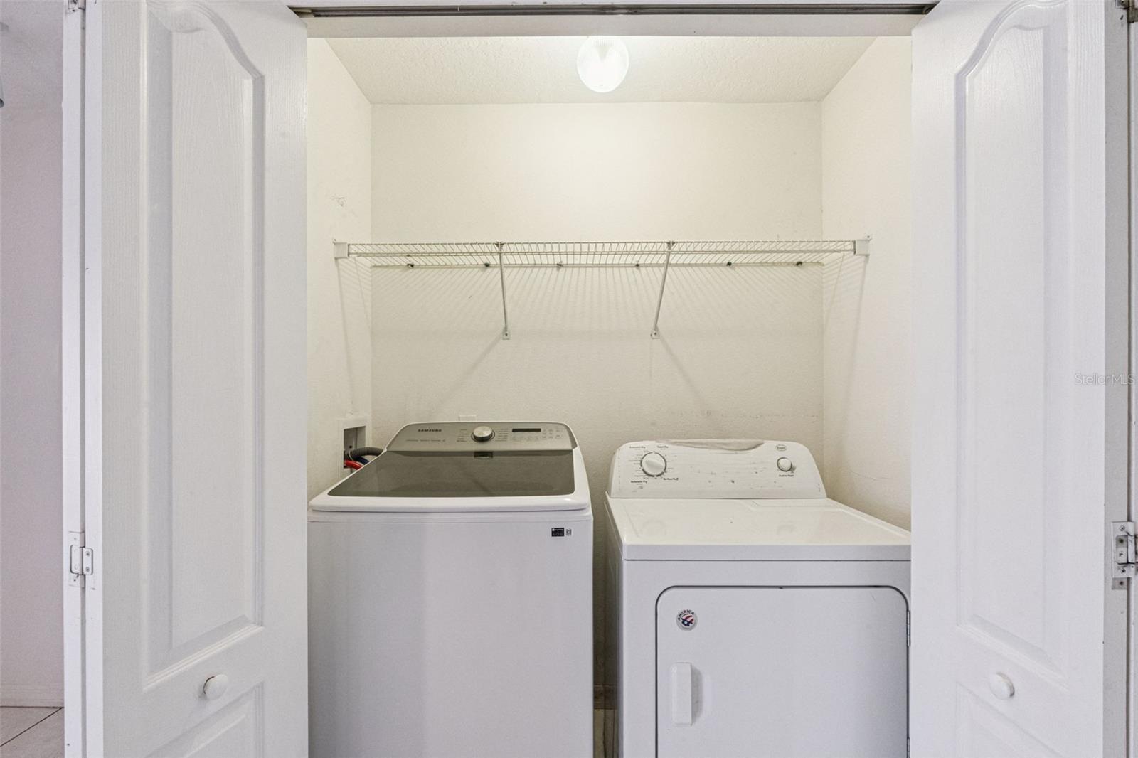 Image 20 of 38 For 2907 Oak Run Boulevard