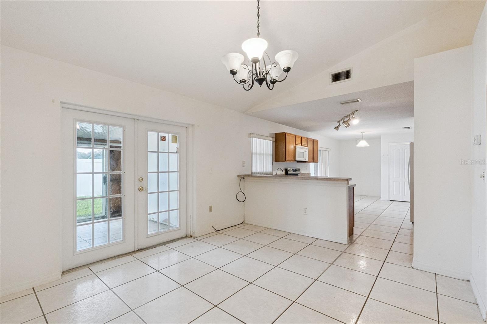 Image 7 of 38 For 2907 Oak Run Boulevard