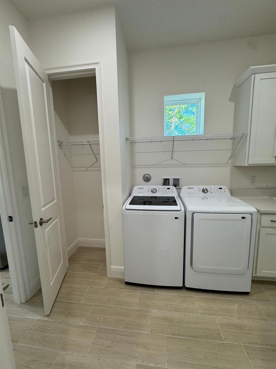 Image 11 of 21 For 1138 Cliffhaven Court