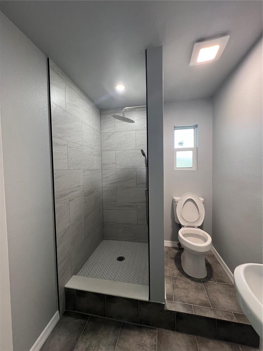 Image 16 of 26 For 3511 Swindell Road