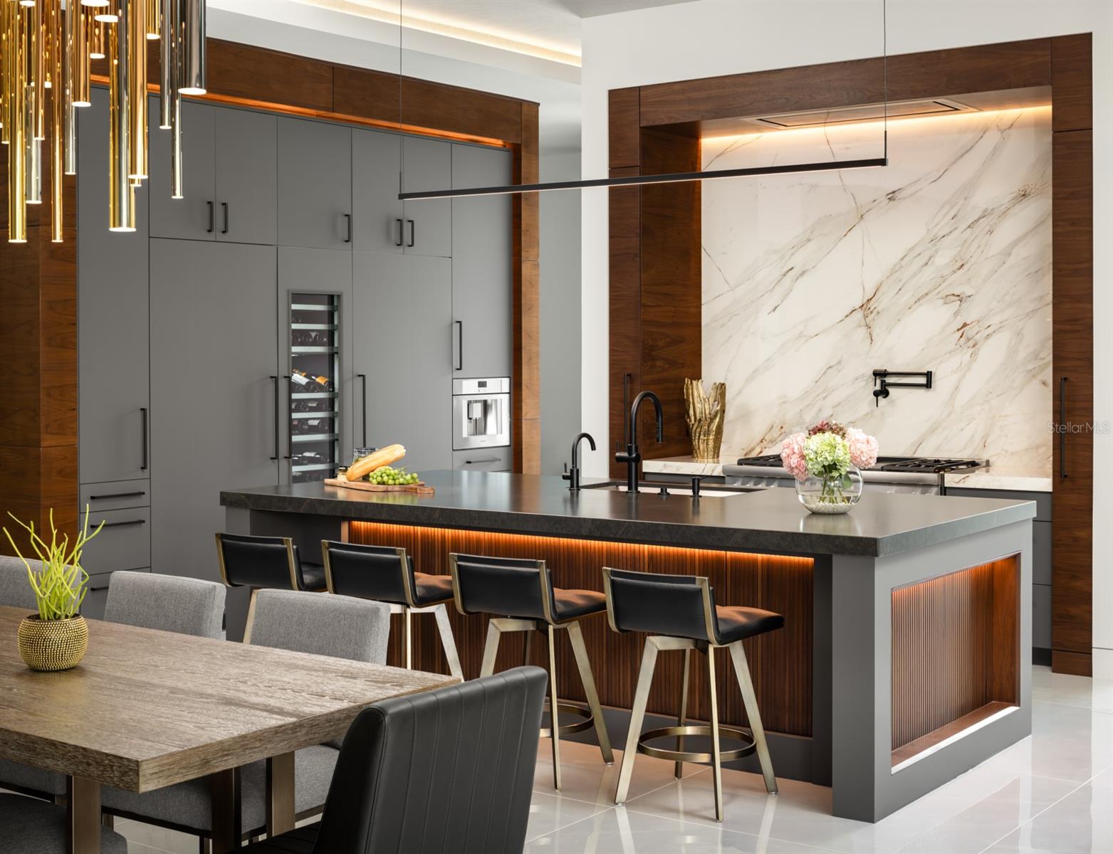 Image 13 of 43 For 1221 Richmond Road