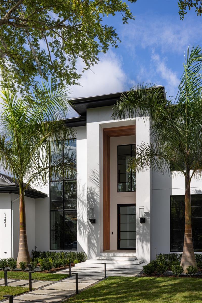 Image 7 of 43 For 1221 Richmond Road