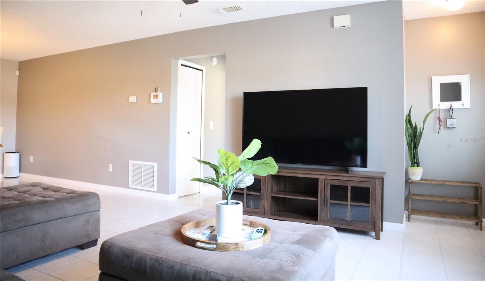 Image 13 of 32 For 3839 Janie Court