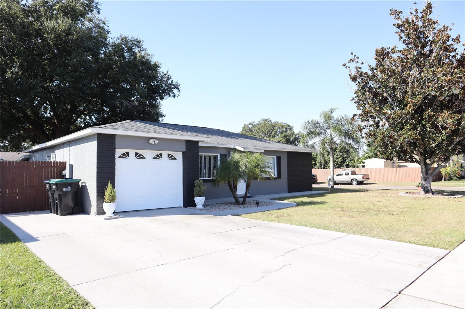 Image 2 of 32 For 3839 Janie Court