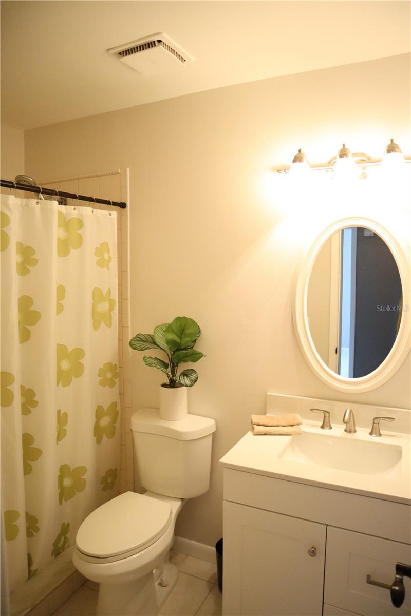 Image 20 of 32 For 3839 Janie Court