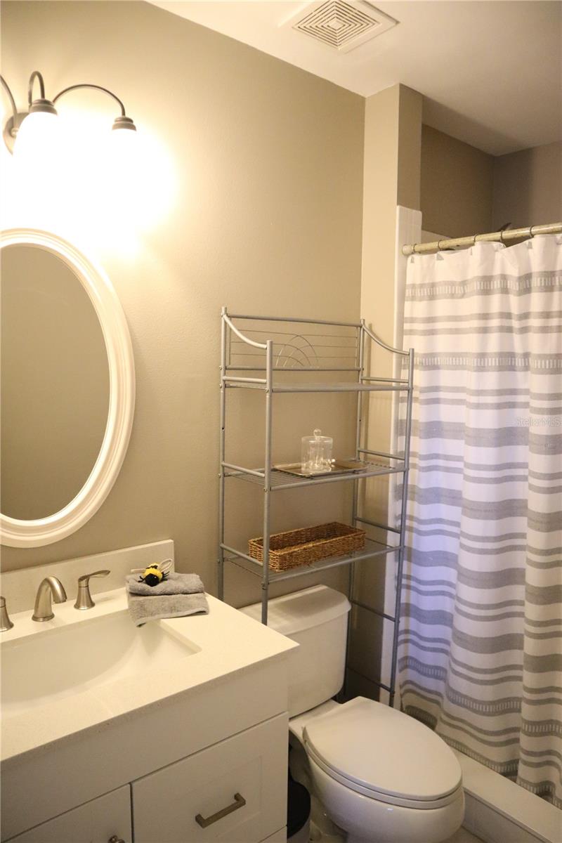 Image 21 of 32 For 3839 Janie Court