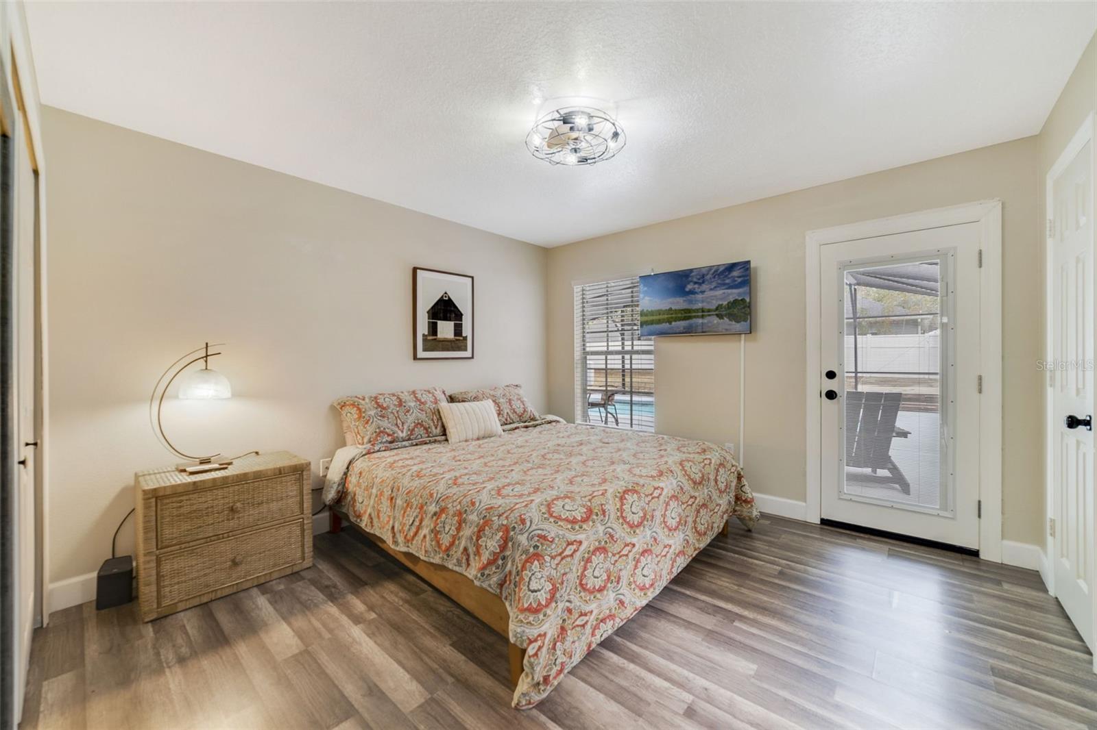 Image 11 of 17 For 40140 Palm Street